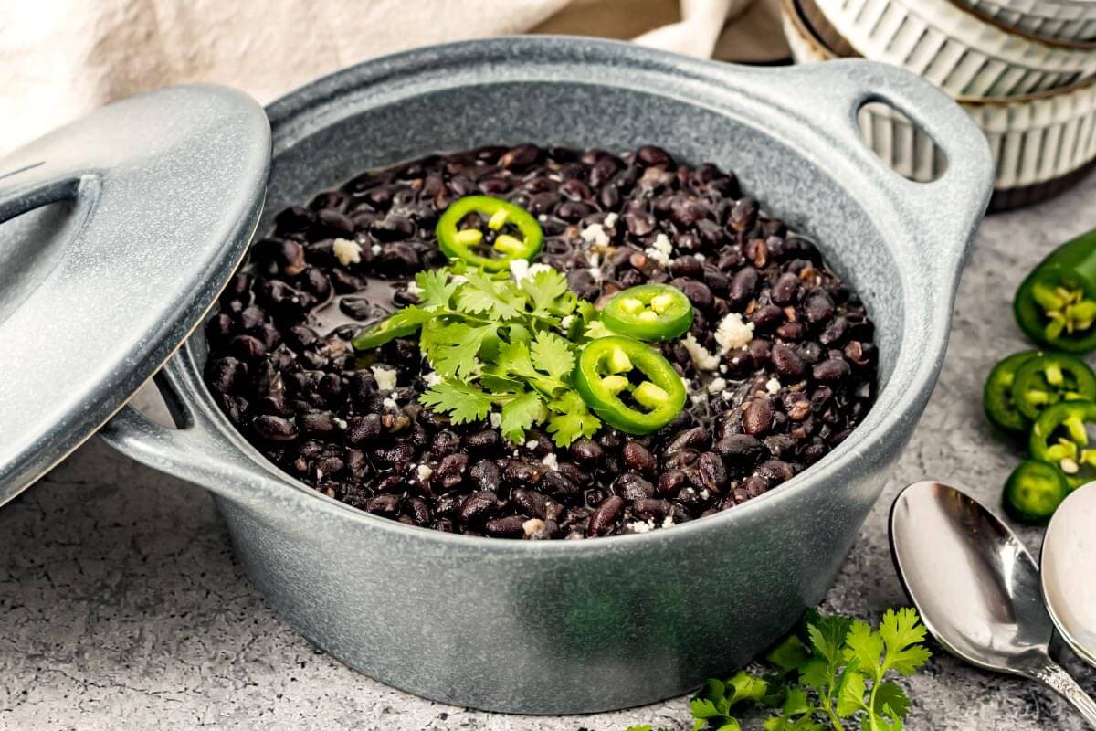 Beans in grey pot